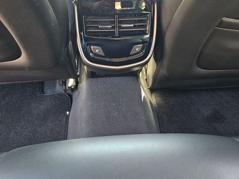 Used 2014 Cadillac XTS Luxury image 13