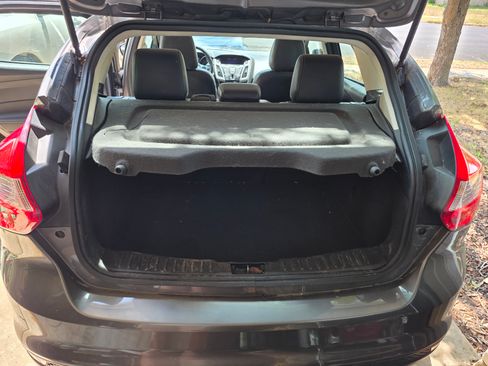 Used 2013 Ford Focus SE FWD image 18