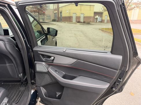 Used 2025 Acura MDX A-Spec image 17