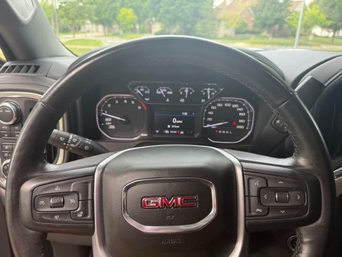 Used 2022 GMC Sierra 1500 Elevation w/ LPO, Elevation Black Package AWD/4WD image 15