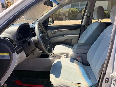 Used 2009 Hyundai Santa Fe GLS w/ Popular Equipment Pkg 2 FWD image 5