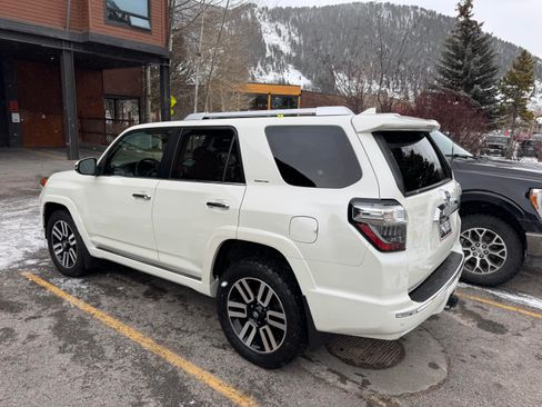 Used 2022 Toyota 4Runner Limited image 12