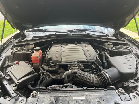 Used 2018 Chevrolet Camaro SS RWD image 9