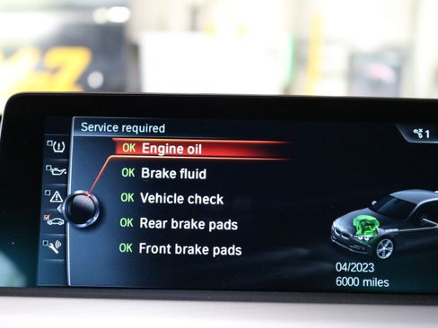 Used 2017 BMW 330e image 21