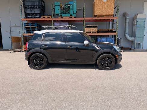 Used 2012 MINI Cooper Countryman S FWD image 5