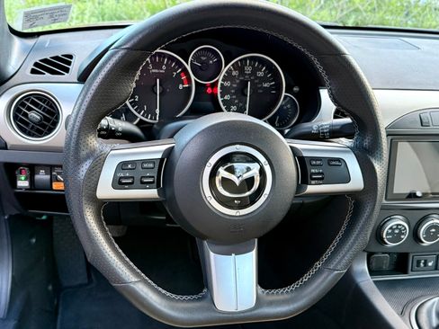 Used 2012 MAZDA MX-5 Miata Grand Touring RWD image 15