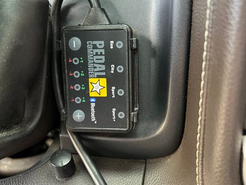 Used 2015 GMC Sierra 3500 Denali w/ Duramax Plus Package image 9