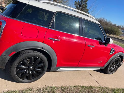 Used 2018 MINI Cooper Countryman S image 2