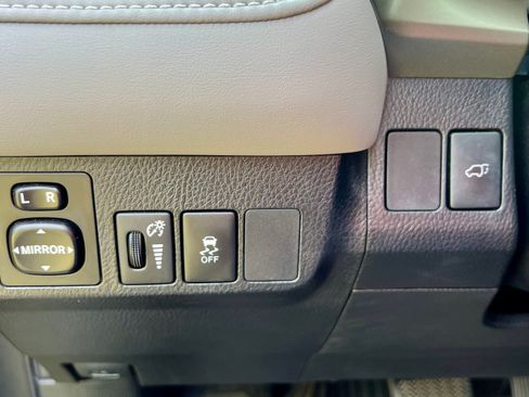 Used 2014 Toyota RAV4 Limited FWD image 14