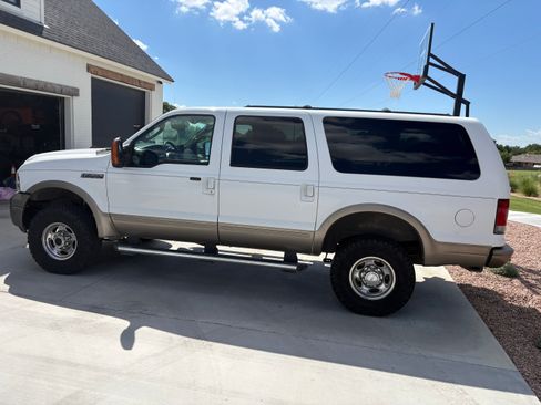 Used 2005 Ford Excursion Eddie Bauer AWD/4WD image 10