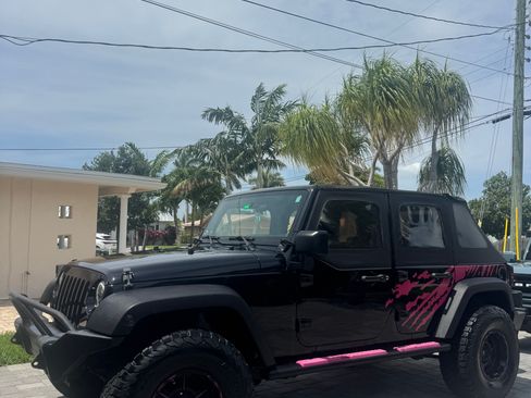 Used 2008 Jeep Wrangler Unlimited X w/ Trailer Tow Group RWD image 1