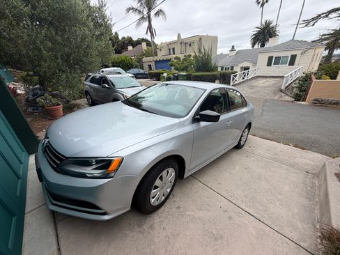 Used 2015 Volkswagen Jetta S FWD image 6