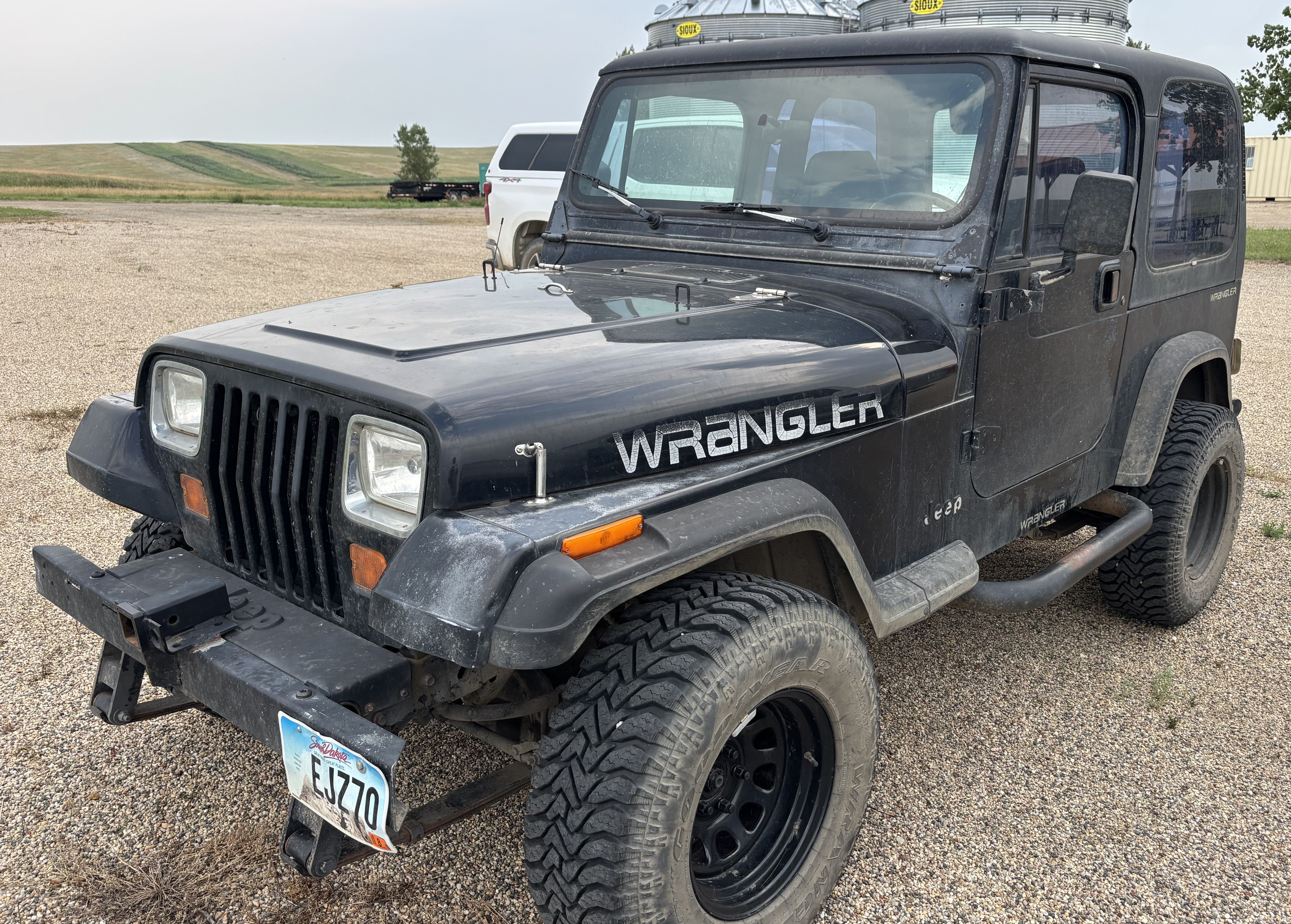 Used 1995 Jeep Wrangler SE AWD/4WD image 1