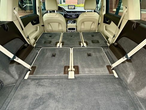 Used 2018 Audi Q7 3.0T Prestige w/ Prestige Package image 27