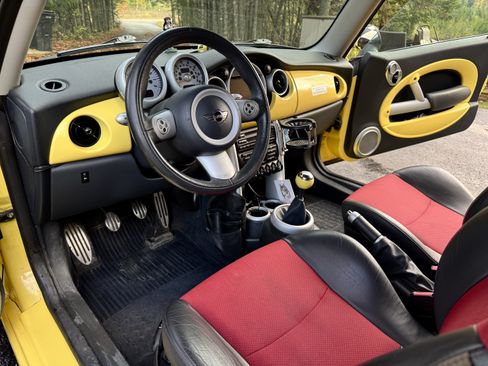 Used 2005 MINI Cooper S image 1