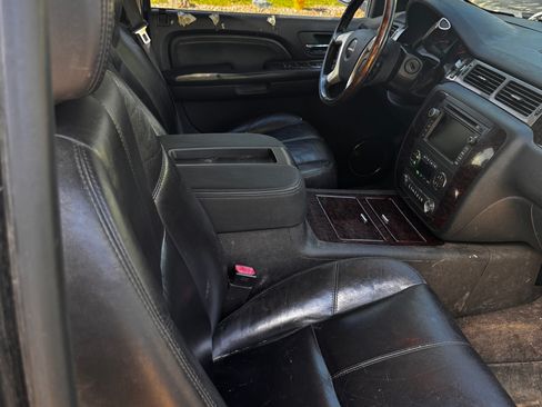 Used 2008 GMC Sierra 1500 Denali w/ Sun And Navigation Package AWD/4WD image 15