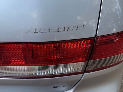 Used 2004 Honda Accord EX image 13