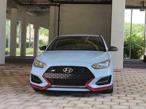 Used 2022 Hyundai Veloster N image 6