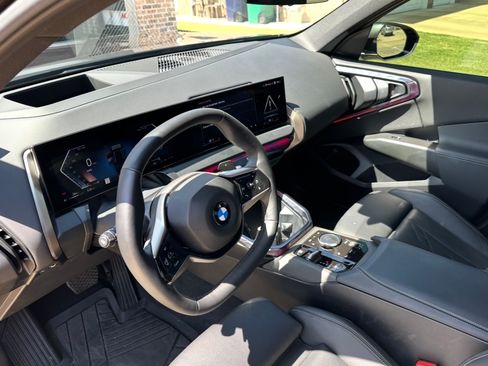 Used 2025 BMW X3 xDrive30i w/ Premium Package AWD/4WD image 5