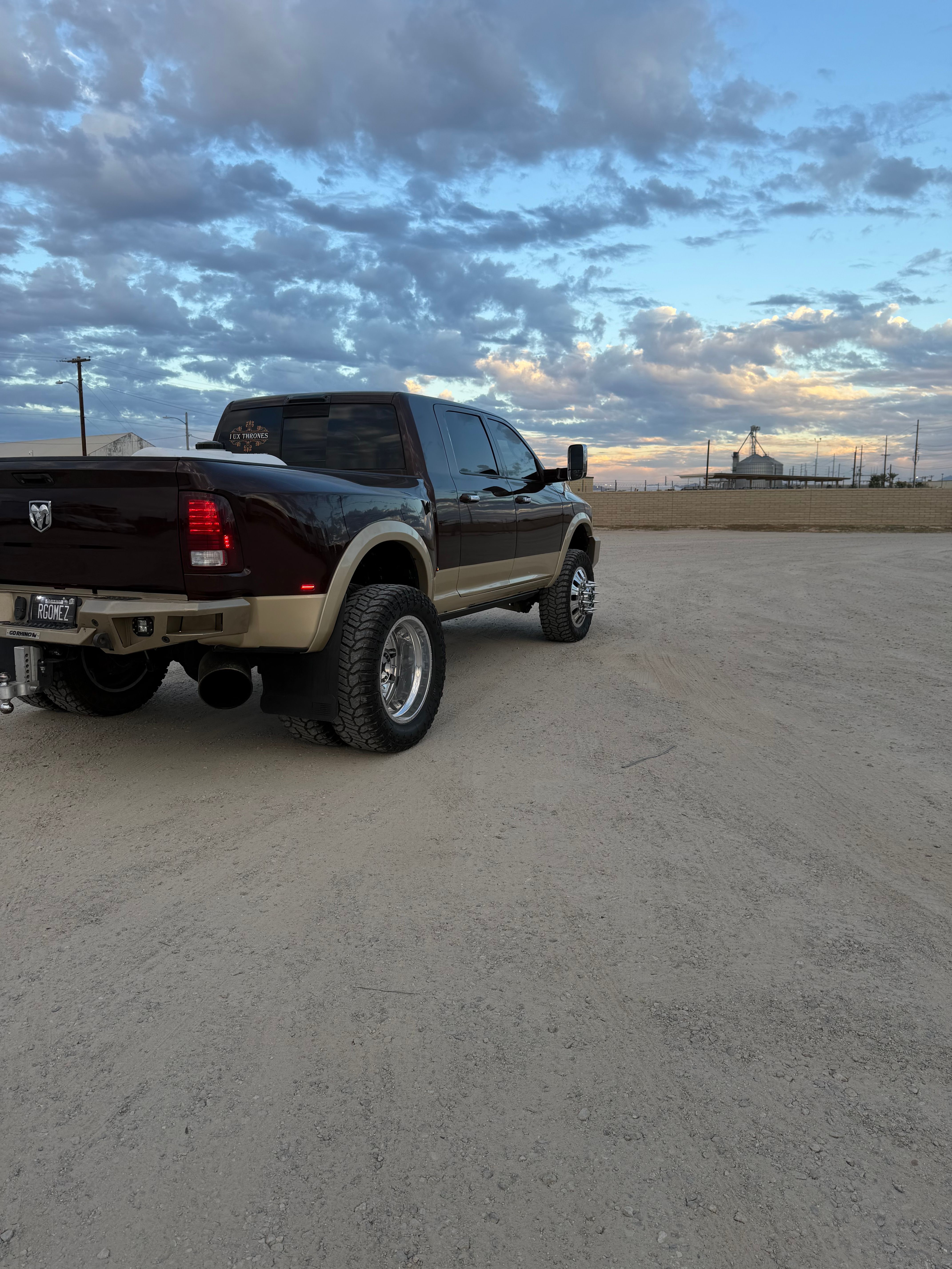 Used 2015 RAM 3500 Laramie Longhorn w/ Convenience Group AWD/4WD image 6