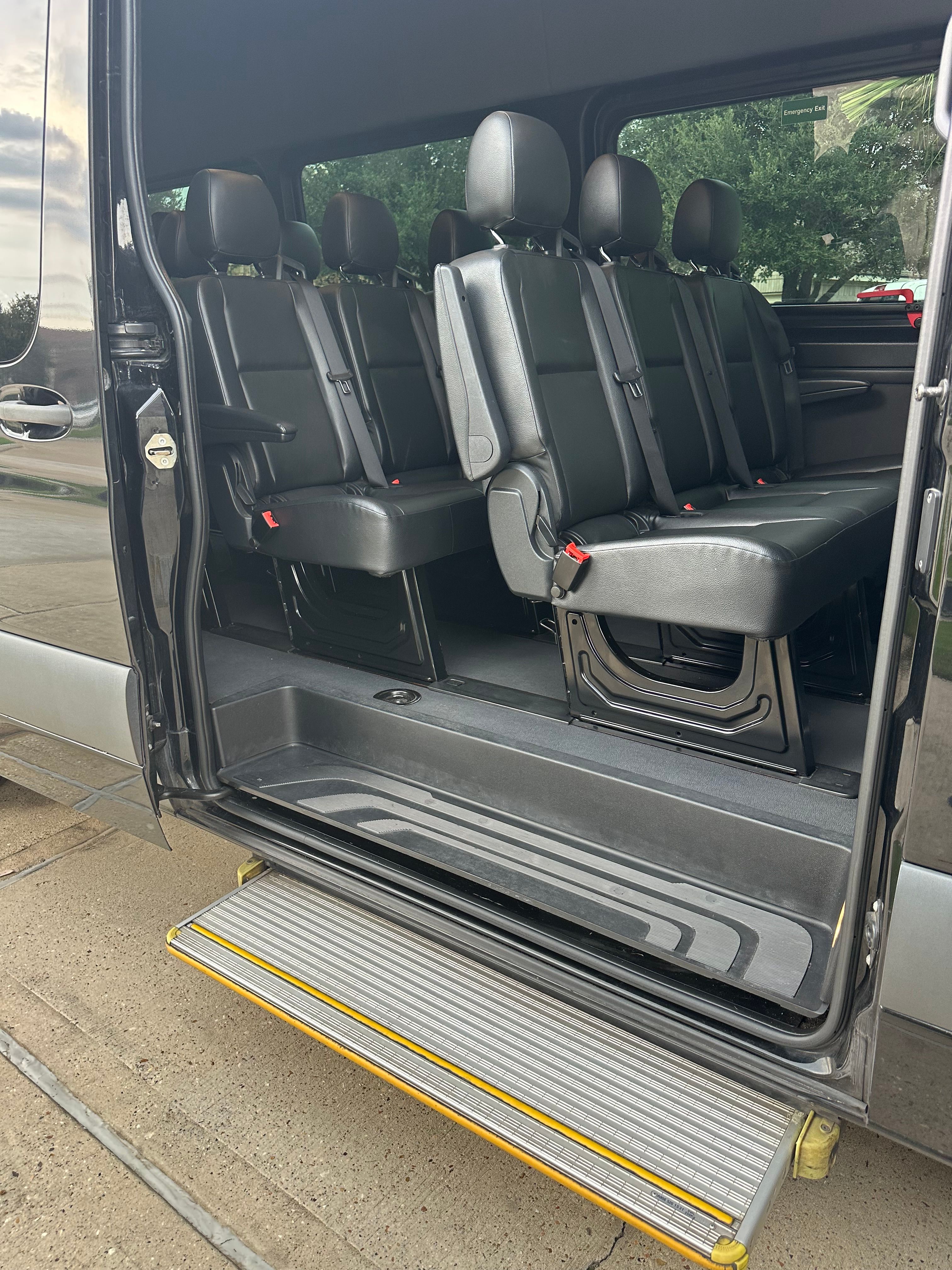 Used 2023 Mercedes-Benz Sprinter 2500 image 10