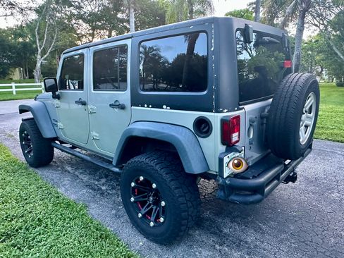 Used 2012 Jeep Wrangler Unlimited Sport AWD/4WD image 4