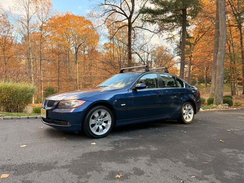 Used 2006 BMW 330xi Sedan image 13