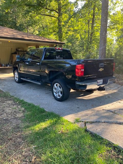 Used 2018 Chevrolet Silverado 2500 LTZ w/ Duramax Plus Package AWD/4WD image 9