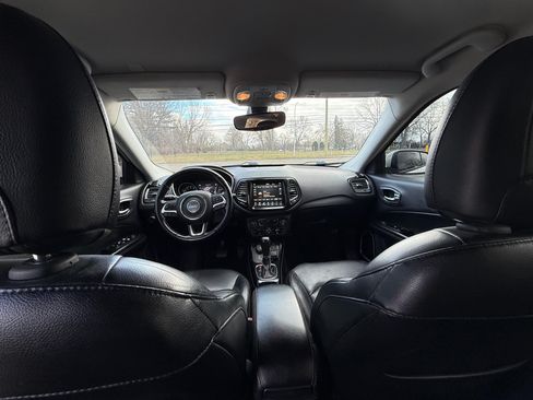 Used 2018 Jeep Compass Limited w/ Navigation Group AWD/4WD image 21