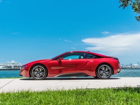 Used 2017 BMW i8 AWD/4WD image 5