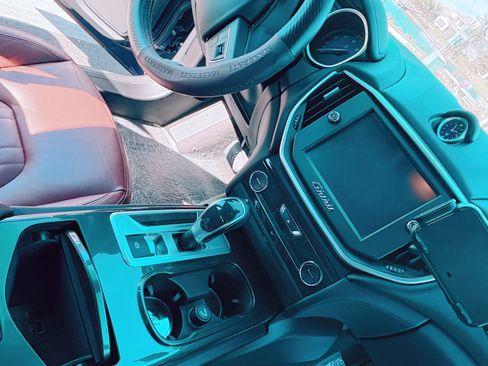 Used 2015 Maserati Ghibli image 16