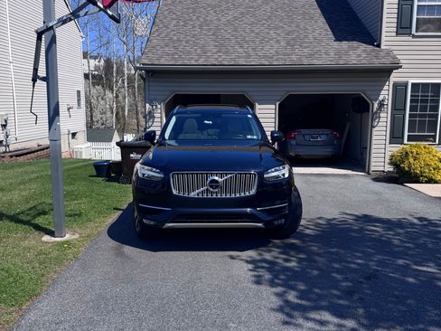 Used 2016 Volvo XC90 T6 Inscription image 2