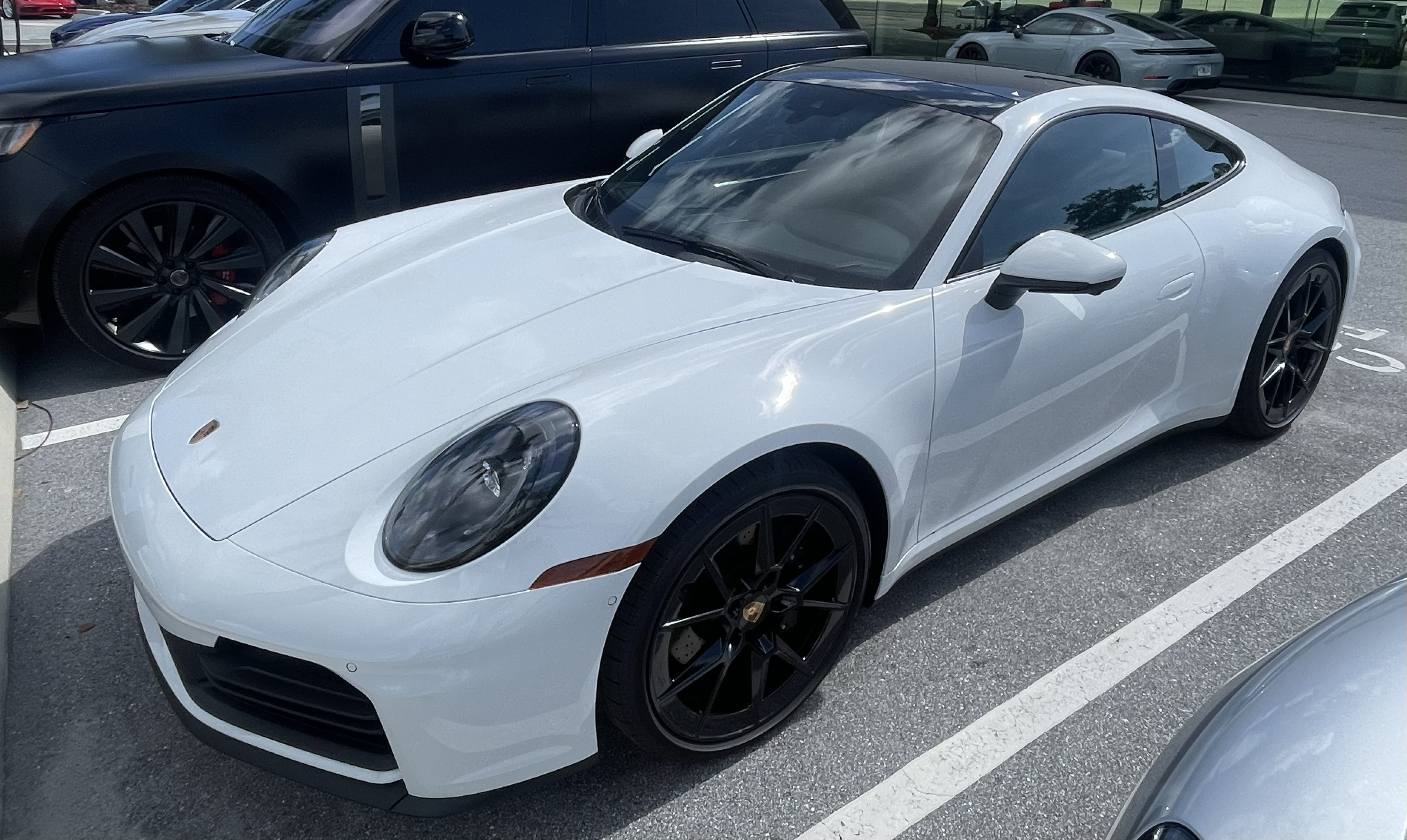 Used 2025 Porsche 911 Carrera RWD image 1