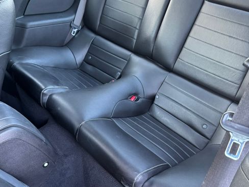 Used 2010 Ford Mustang GT Premium RWD image 11