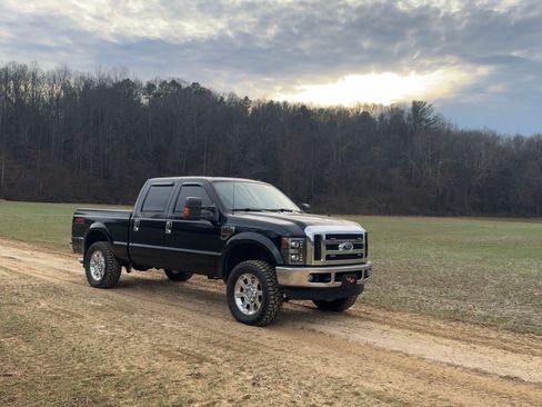Used 2008 Ford F250 Lariat image 11