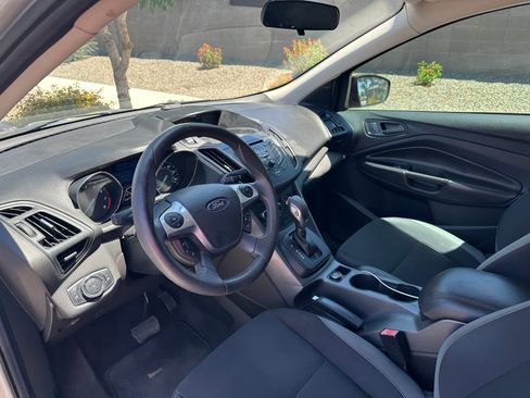Used 2014 Ford Escape S FWD image 10