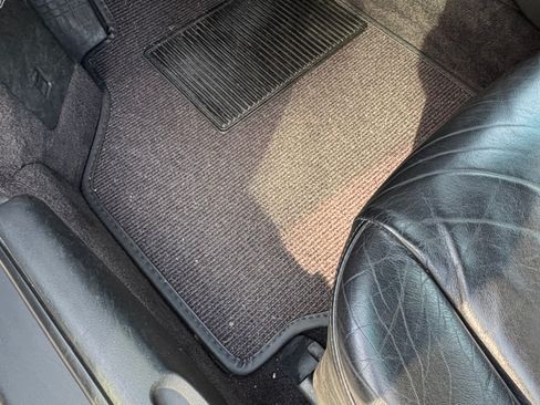 Used 2001 Porsche 911 Carrera 4 image 20