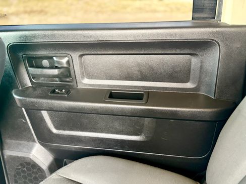 Used 2016 RAM 3500 Tradesman w/ Chrome Appearance Group image 20