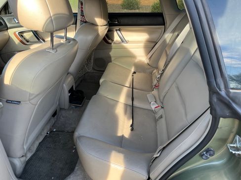 Used 2006 Subaru Outback 2.5i Limited image 10