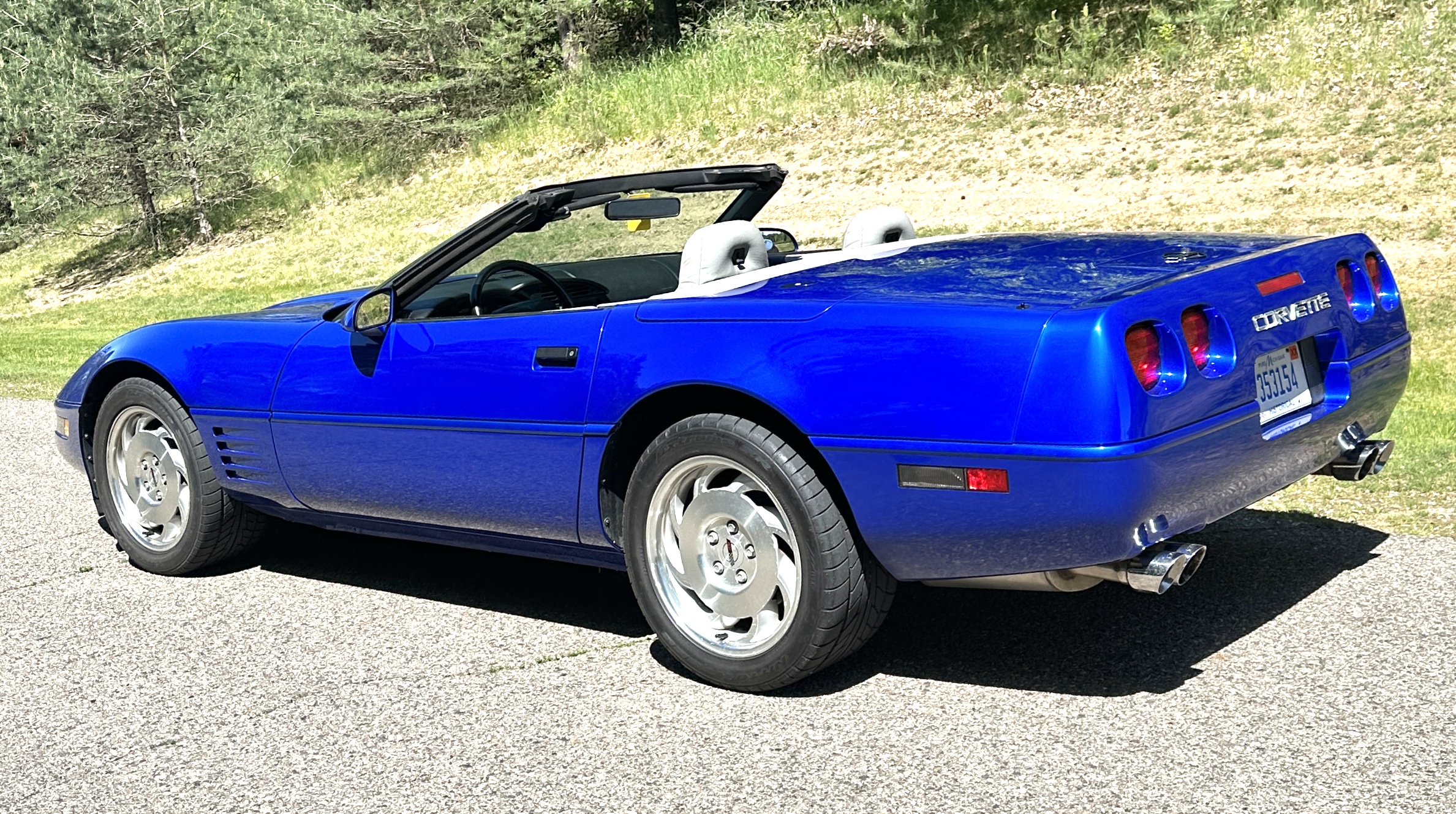 Used 1994 Chevrolet Corvette Convertible RWD image 1
