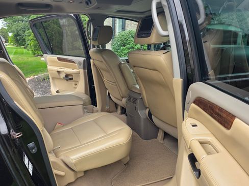Used 2014 Nissan Armada Platinum w/ 2nd Row Captain Seat Package AWD/4WD image 9