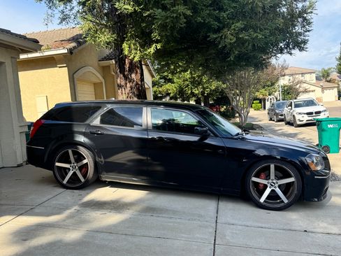 Used 2006 Dodge Magnum SRT8 w/ SRT Option Group III RWD image 5