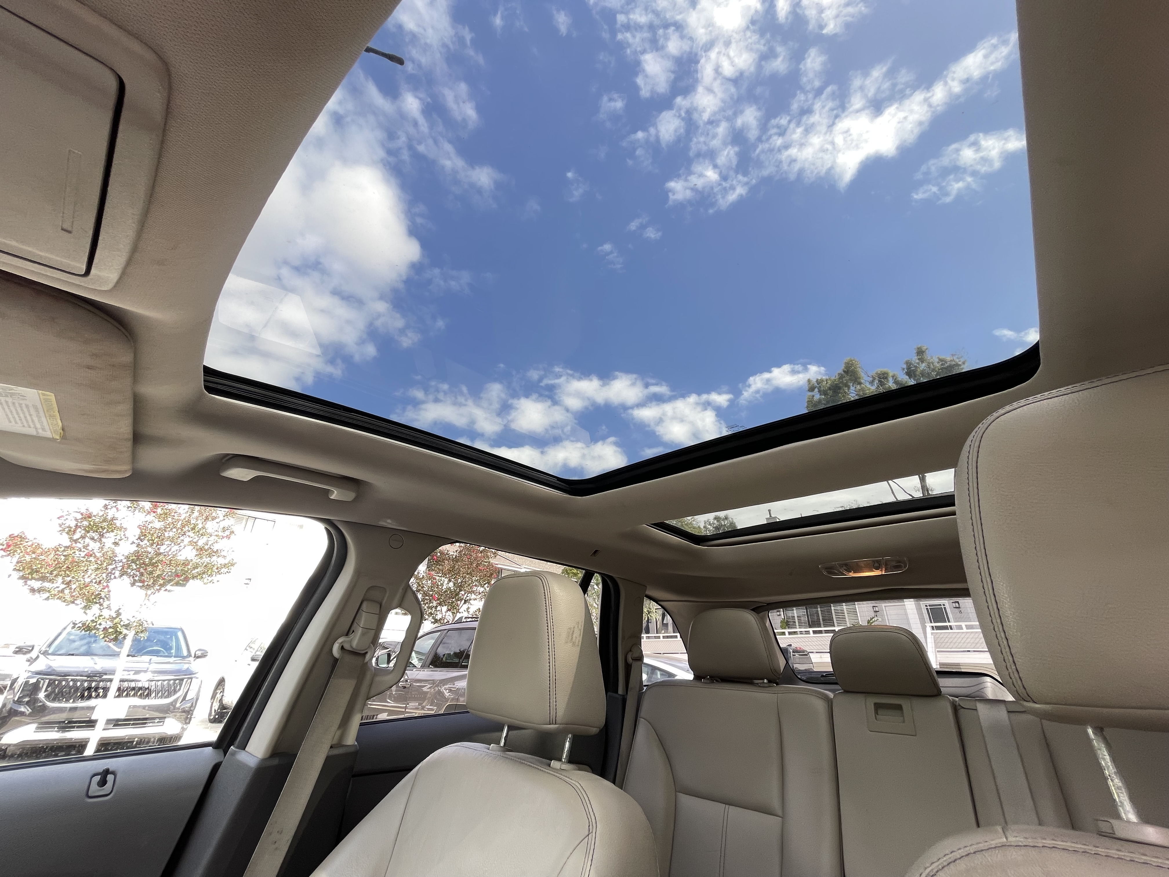 Used 2011 Ford Edge SEL w/ 202A Rapid Spec Order Code FWD image 11