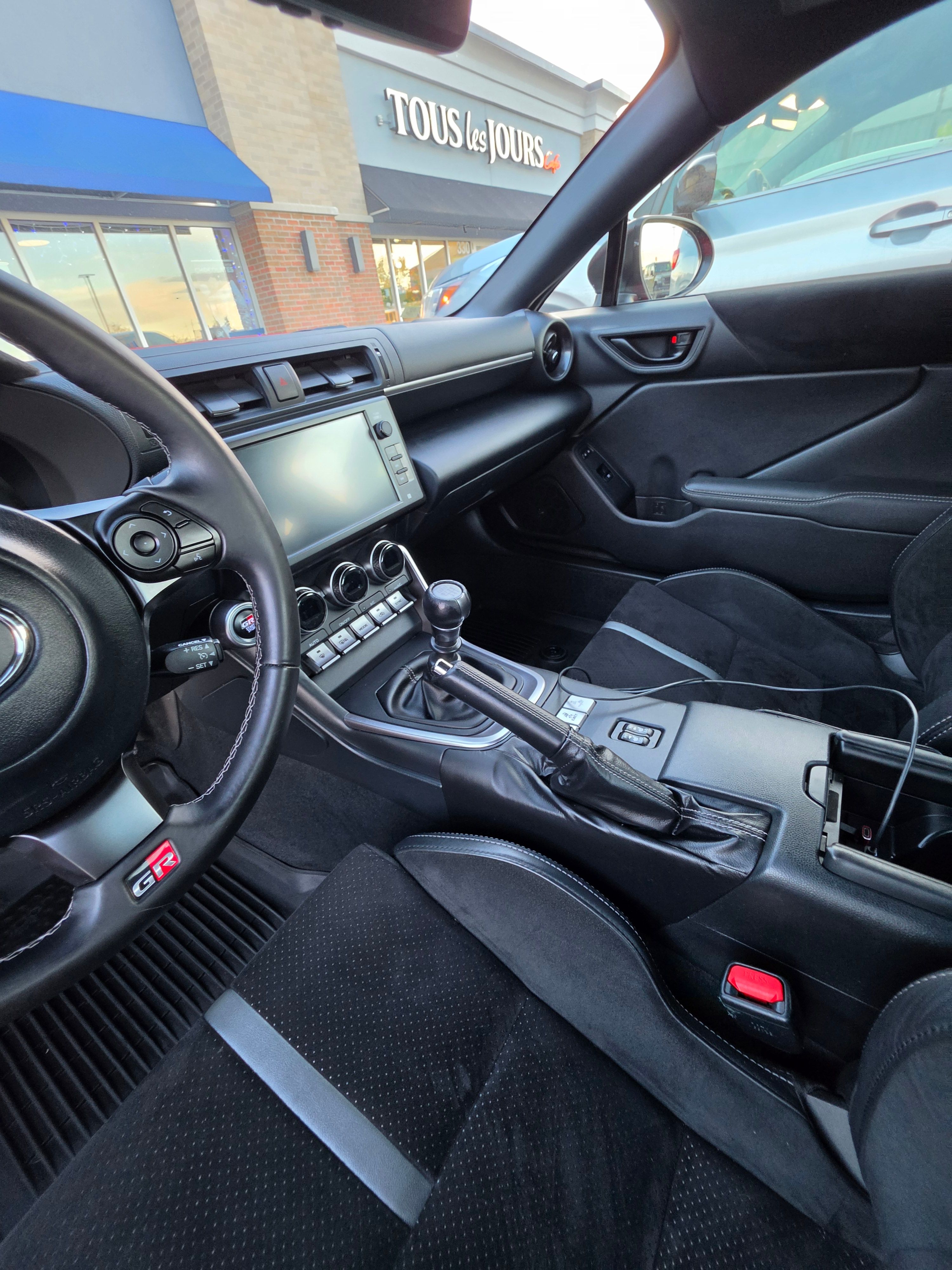 Used 2023 Toyota GR86 Premium RWD image 22