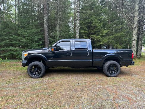 Used 2015 Ford F250 Platinum w/ FX4 Off-Road Package AWD/4WD image 1