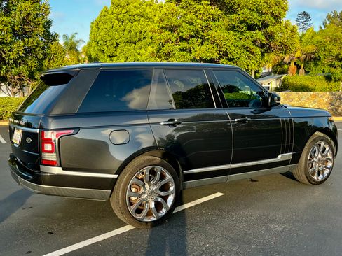 Used 2014 Land Rover Range Rover HSE image 6