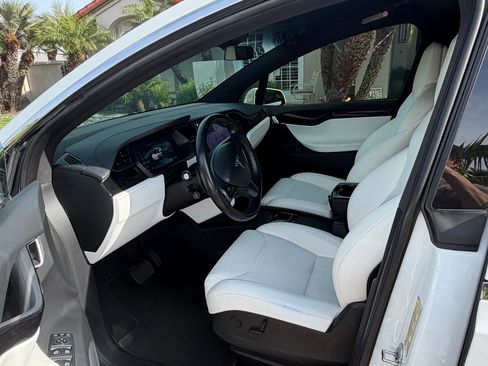 Used 2019 Tesla Model X Long Range image 10