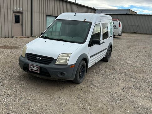 Used 2010 Ford Transit Connect XL image 3