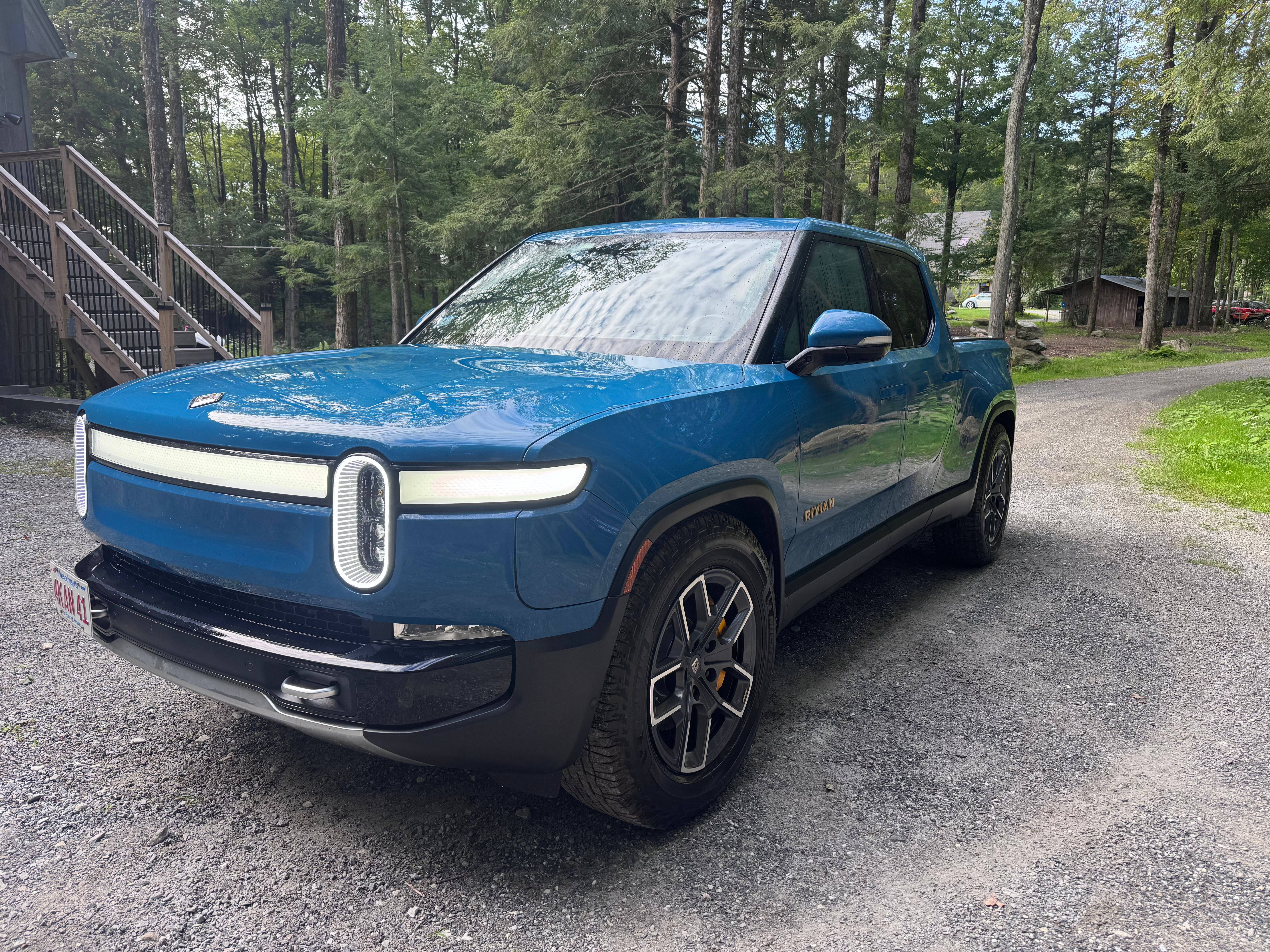 Used 2022 Rivian R1T Adventure AWD/4WD image 1