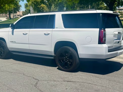 Used 2017 GMC Yukon XL SLT w/ Open Road Package image 5